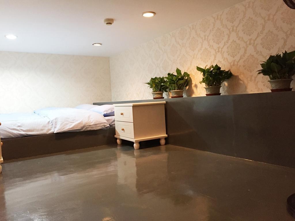 Tong Ji Garden Apartment Шанхай Экстерьер фото